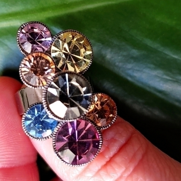 ONE OF A KIND SPARKLING ADJUSTABLE RING! - Picture 3 of 3